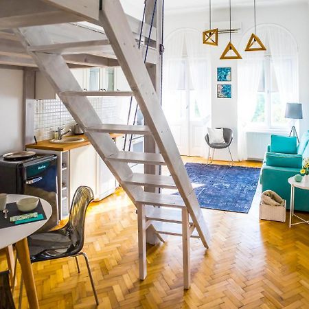 Ybl Apartment City Center Székesfehérvár Eksteriør billede
