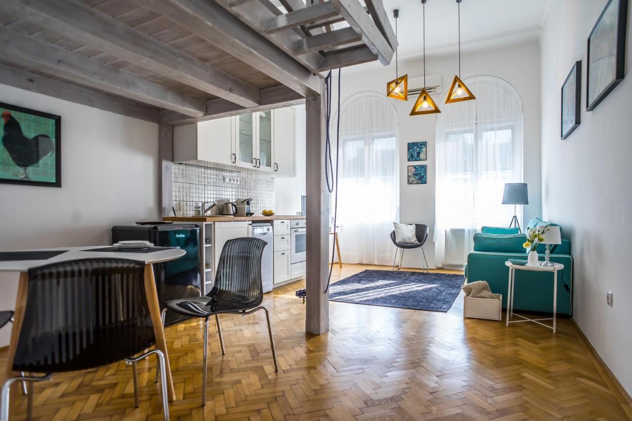 Ybl Apartment City Center Székesfehérvár Eksteriør billede
