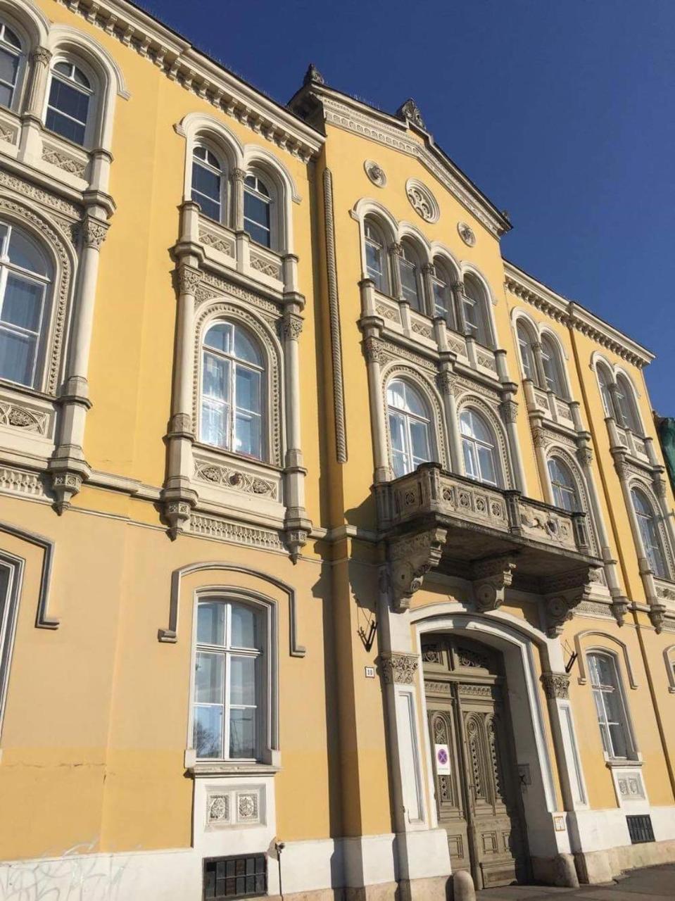 Ybl Apartment City Center Székesfehérvár Eksteriør billede